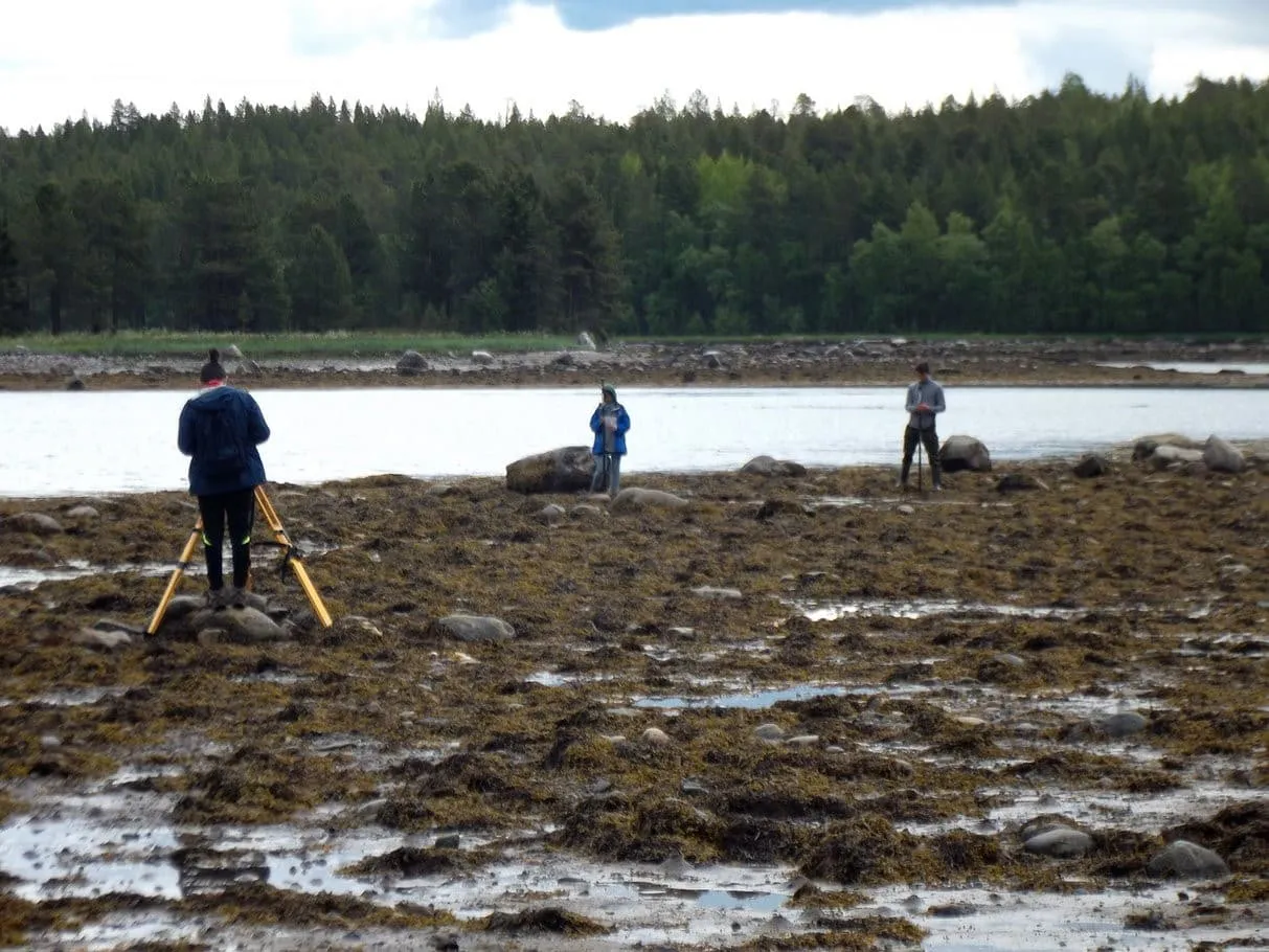 Тахеометрическая съёмка на литорали. Фото: практика 2018 г.